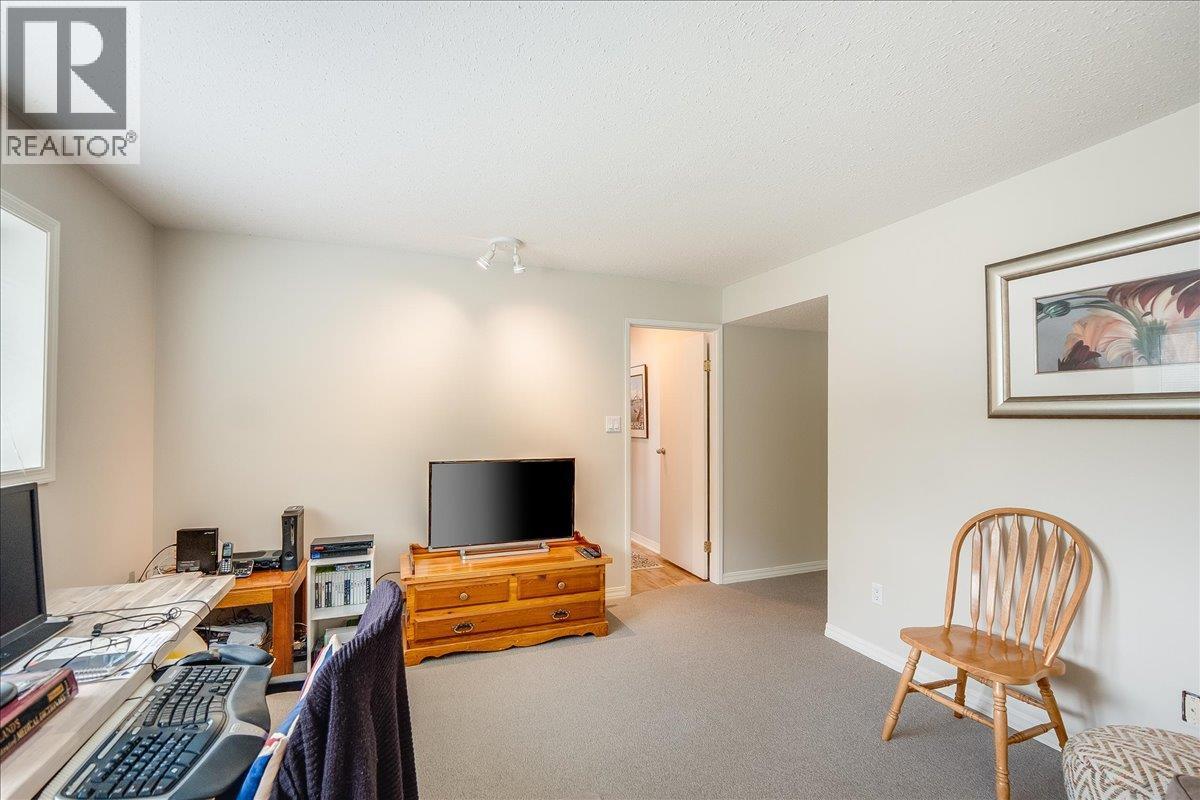 2321 Mcbride Street, Trail, British Columbia  V1R 3A6 - Photo 47 - 10375902