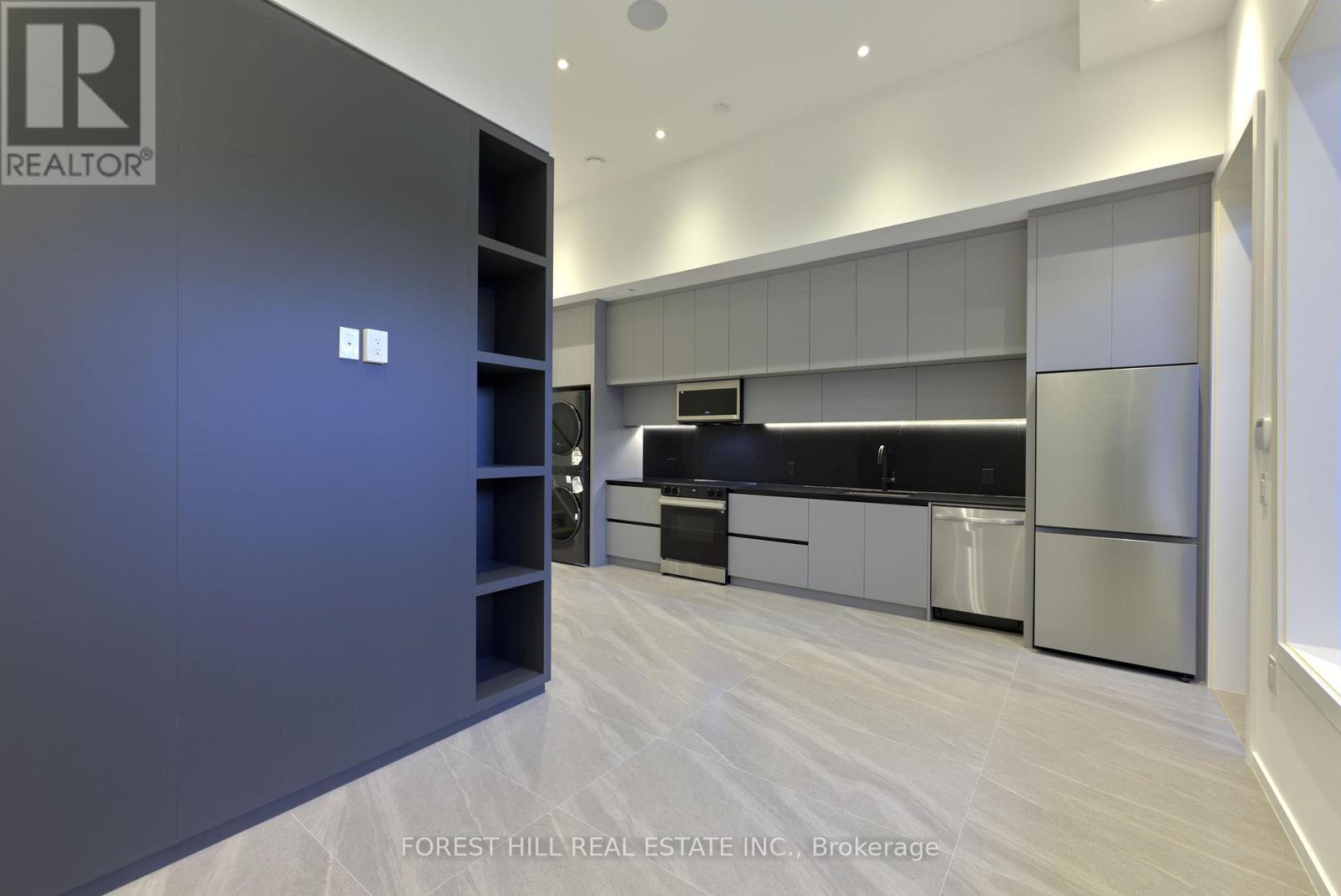 40 CAMERON AVENUE Toronto (Lansing-Westgate), ON M2N 1E1