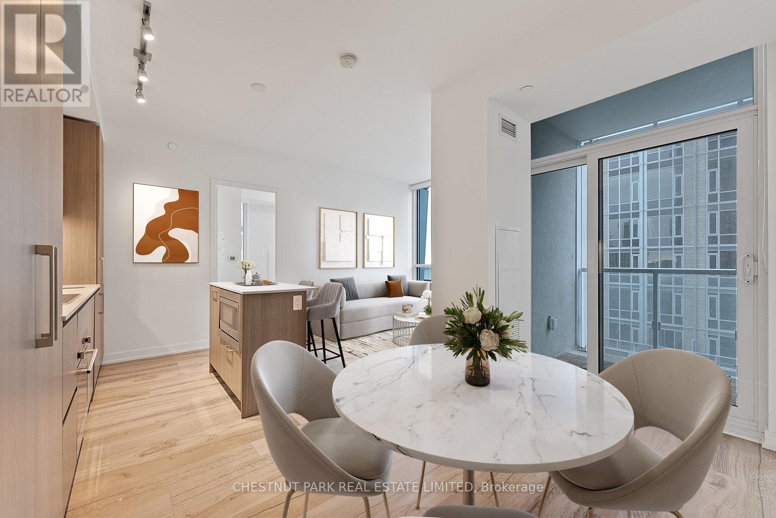 2802 - 1 Yorkville Avenue, Toronto, Ontario  M4W 0B1 - Photo 5 - C12786514