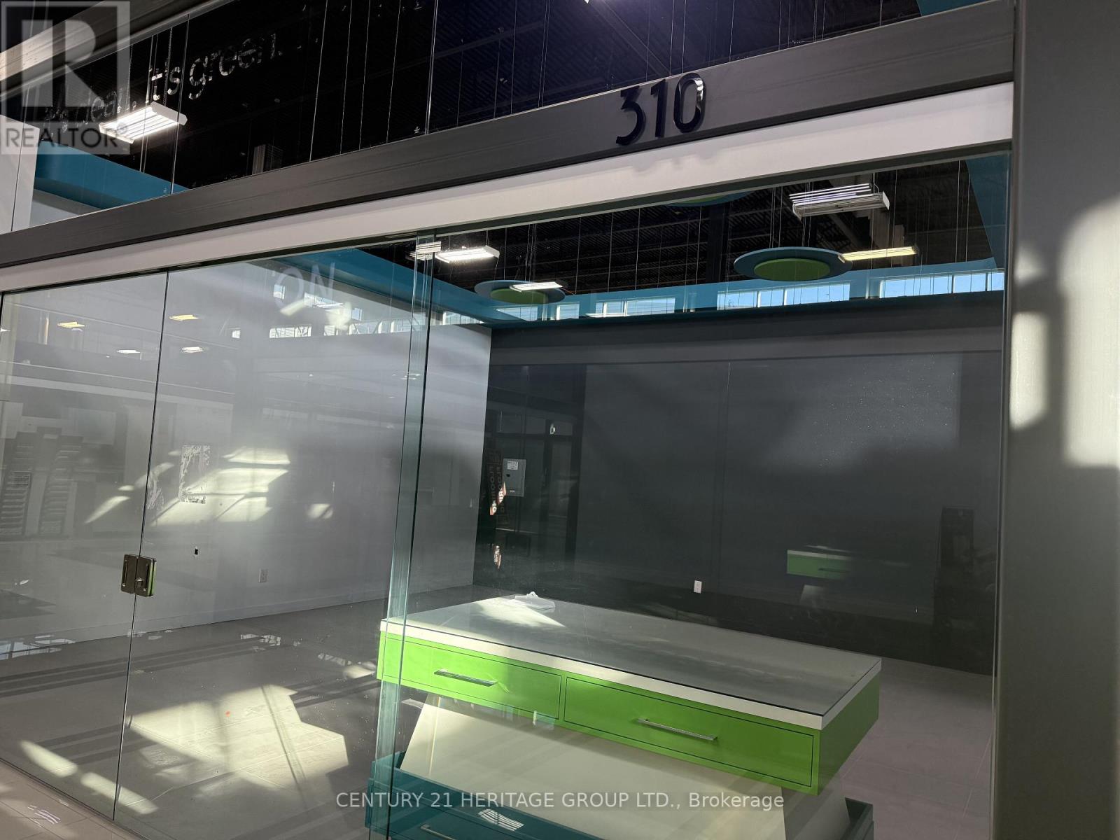 310 - 7250 Keele Street, Vaughan (Concord), Ontario  L4K 1Z8 - Photo 10 - N12788684