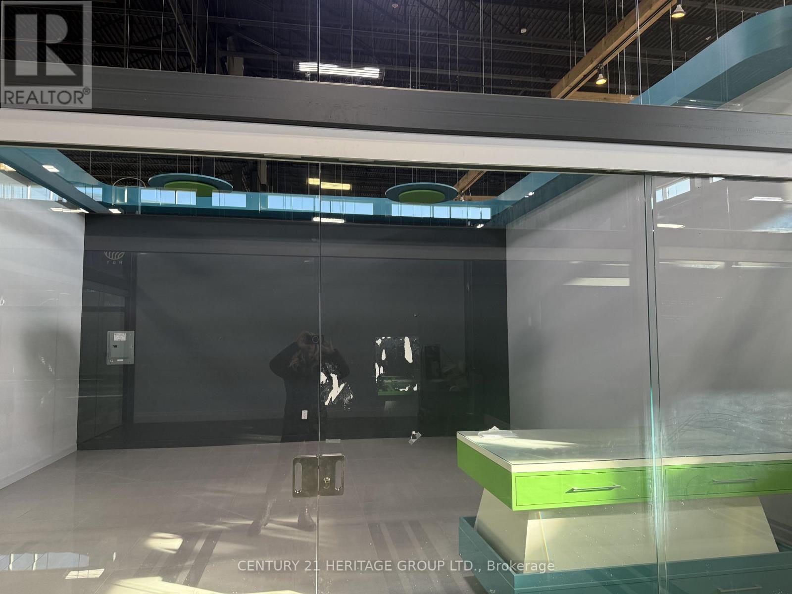 310 - 7250 Keele Street, Vaughan (Concord), Ontario  L4K 1Z8 - Photo 9 - N12788684