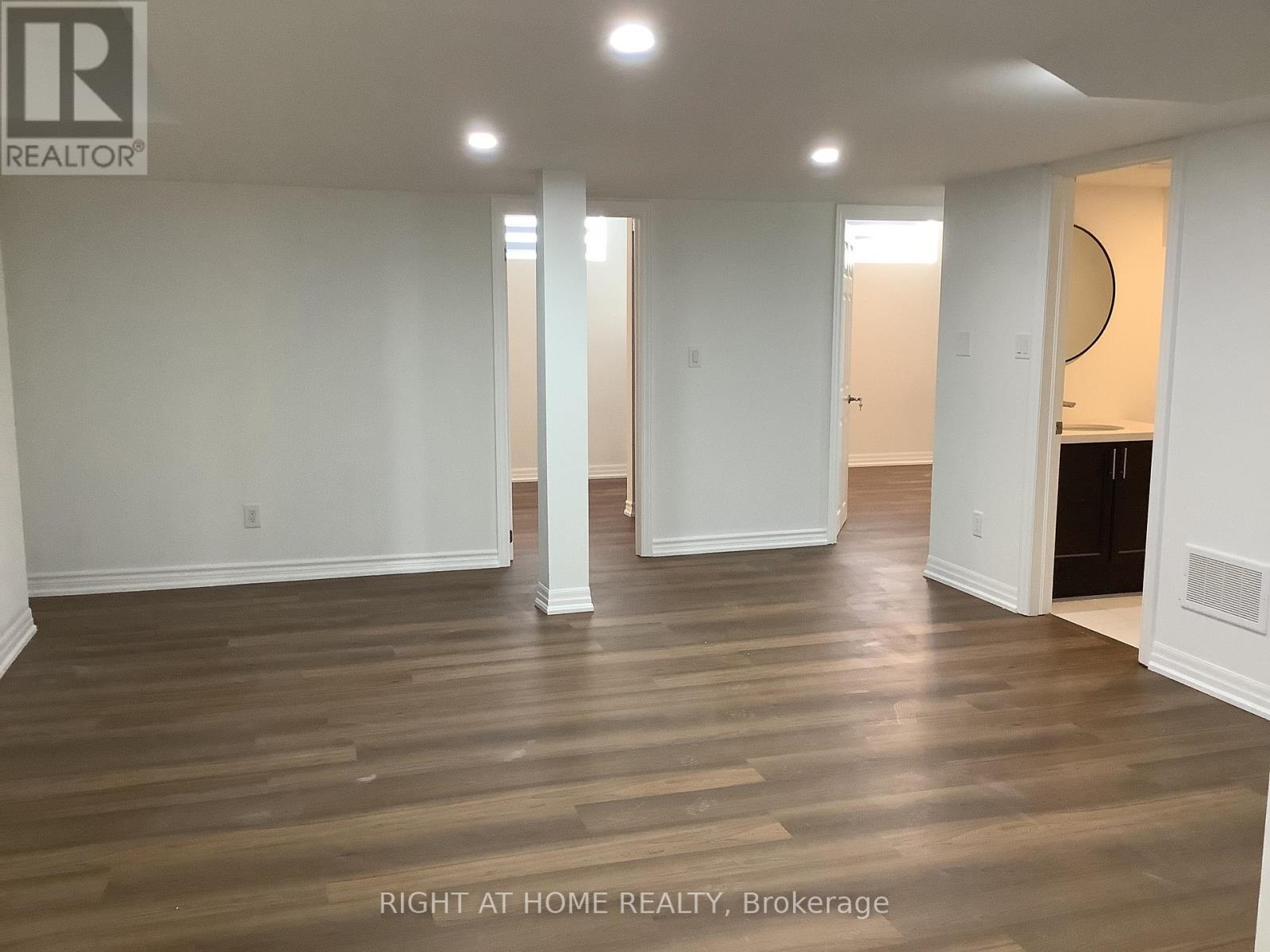 Basement - 14 Connell Drive, Georgina, Ontario  L4P 0J4 - Photo 5 - N12788694