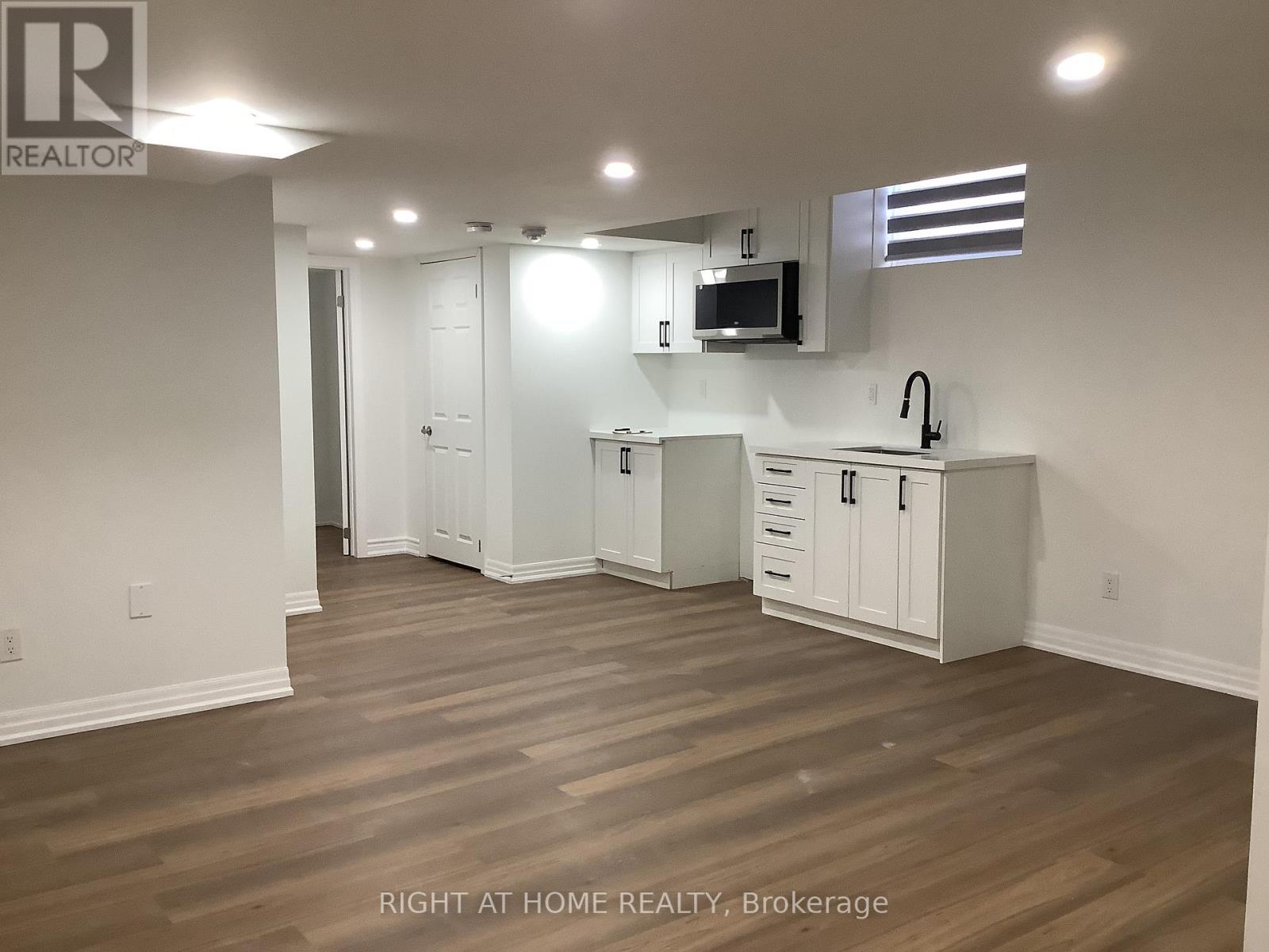 Basement - 14 Connell Drive, Georgina, Ontario  L4P 0J4 - Photo 6 - N12788694