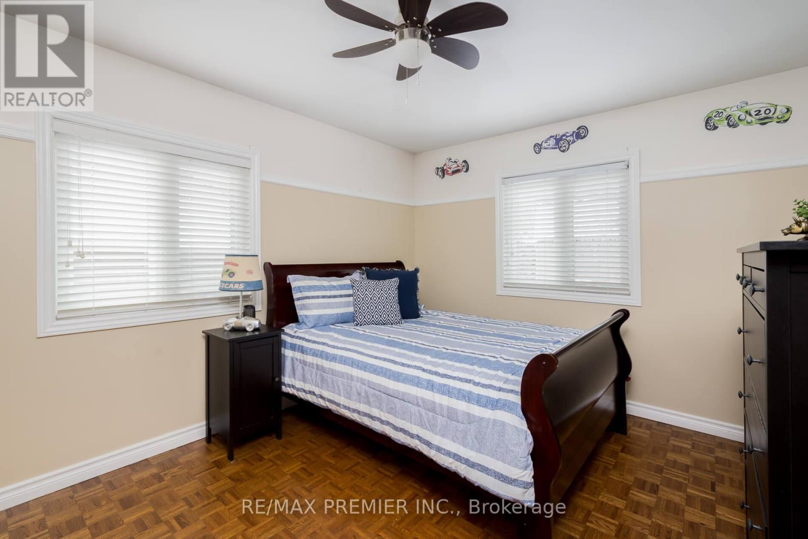 128 Clarence Street, Vaughan, Ontario  L4L 1L3 - Photo 28 - N12788706