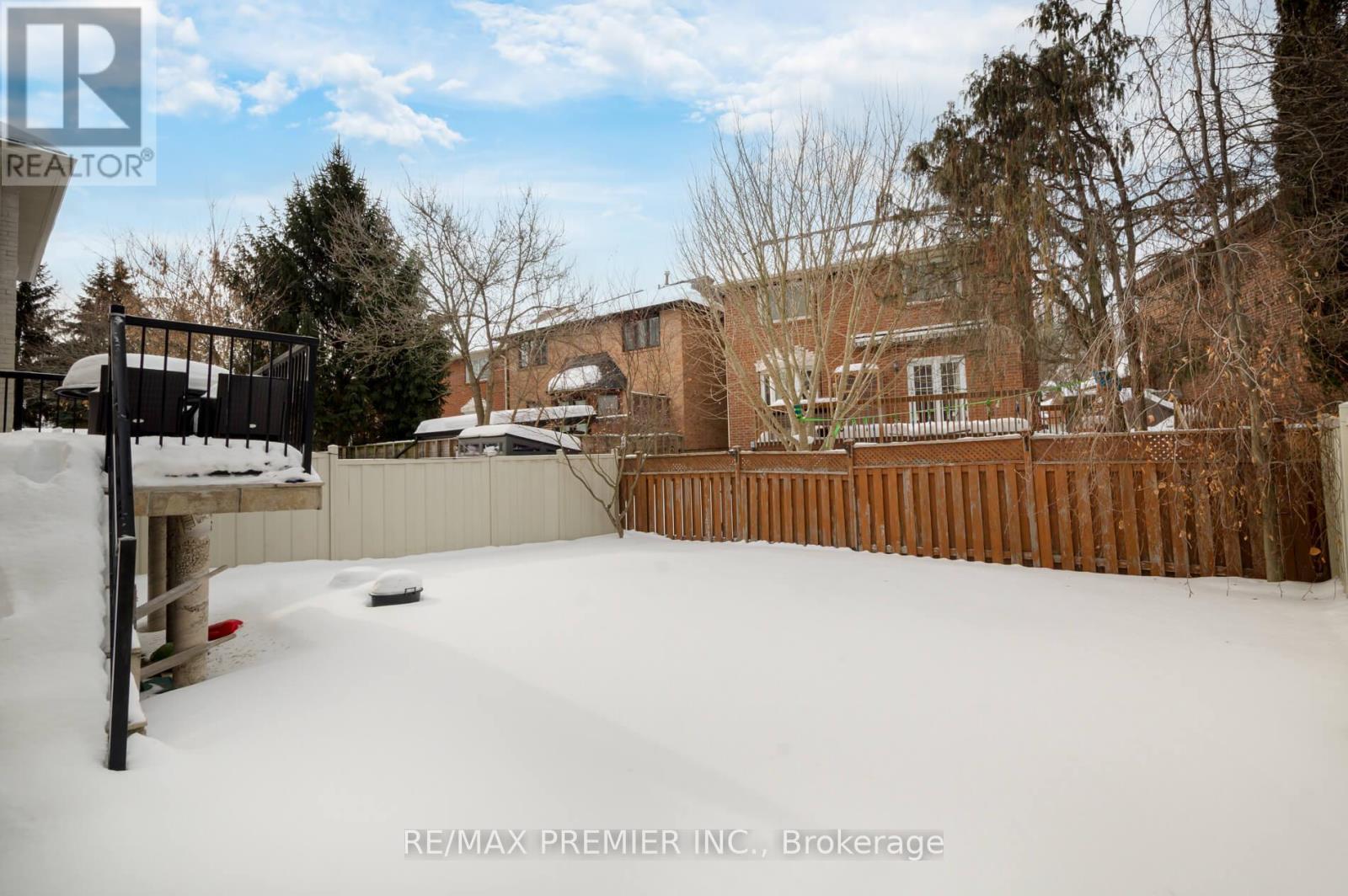 128 Clarence Street, Vaughan, Ontario  L4L 1L3 - Photo 43 - N12788706