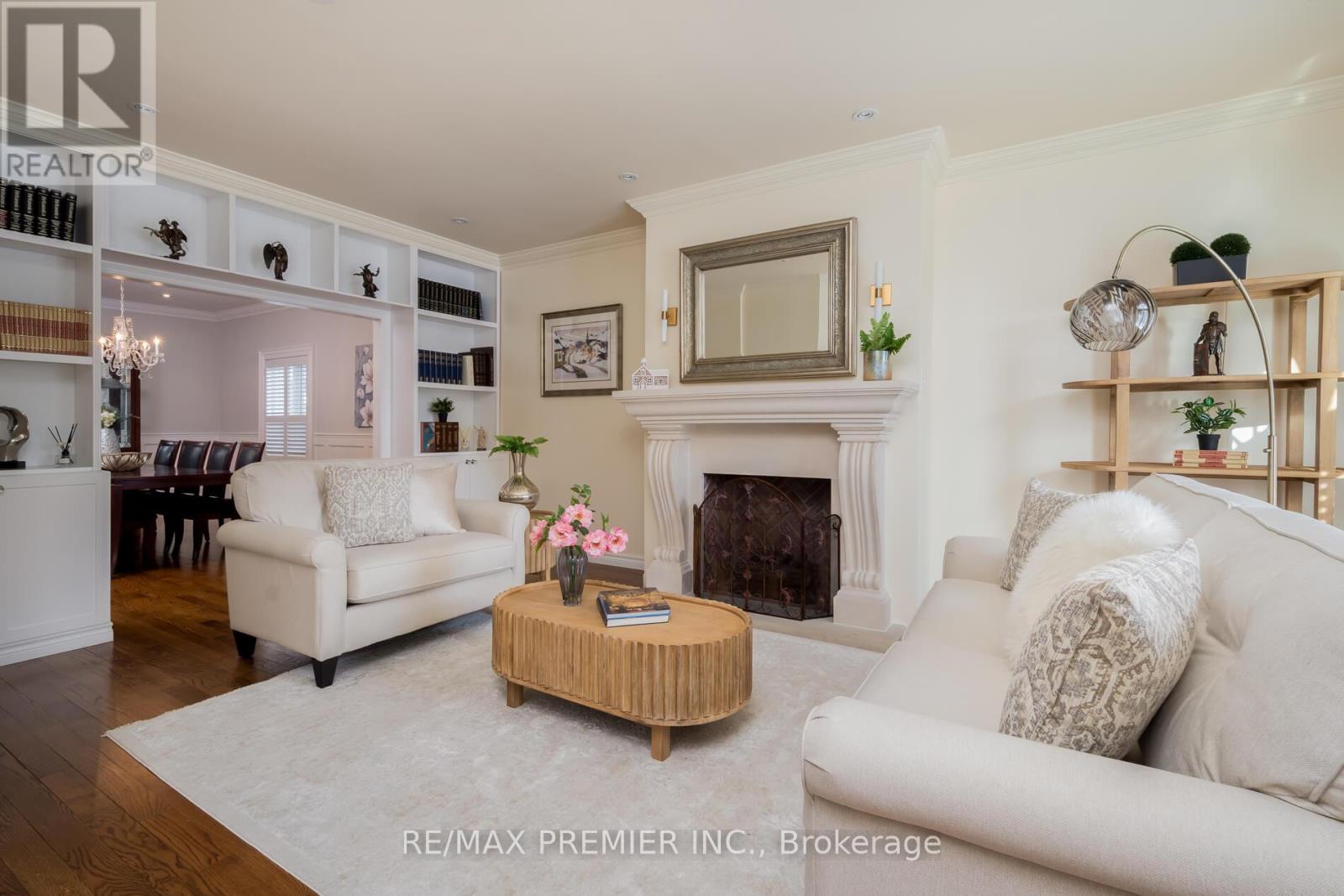 128 Clarence Street, Vaughan, Ontario  L4L 1L3 - Photo 6 - N12788706