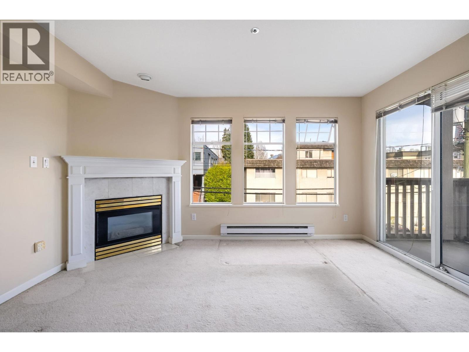 Listing Picture 3 of 23 : 304 1989 W 1ST AVENUE, Vancouver / 溫哥華 - 魯藝地產 Yvonne Lu Group - MLS Medallion Club Member