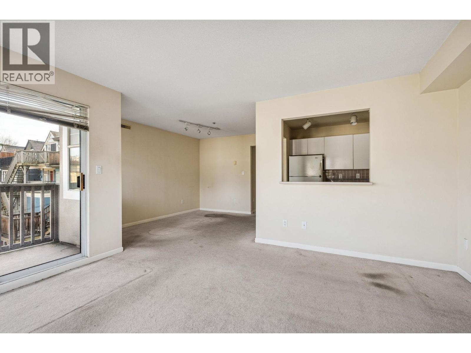 Listing Picture 7 of 23 : 304 1989 W 1ST AVENUE, Vancouver / 溫哥華 - 魯藝地產 Yvonne Lu Group - MLS Medallion Club Member