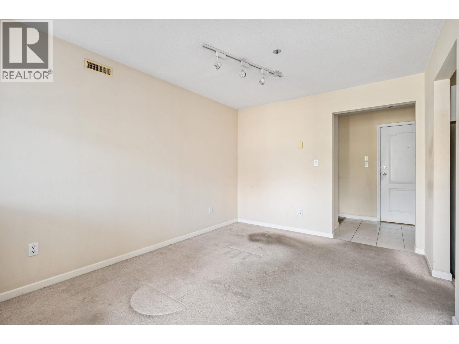 Listing Picture 20 of 23 : 304 1989 W 1ST AVENUE, Vancouver / 溫哥華 - 魯藝地產 Yvonne Lu Group - MLS Medallion Club Member