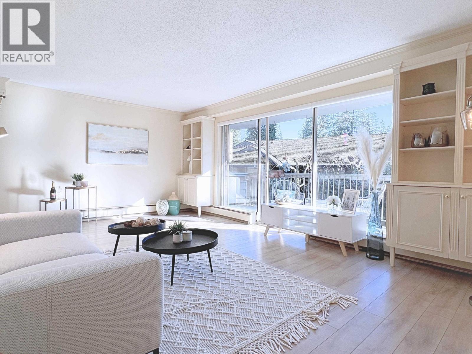 1218 235 Keith Road, West Vancouver, British Columbia  V7T 1L5 - Photo 4 - R3089773