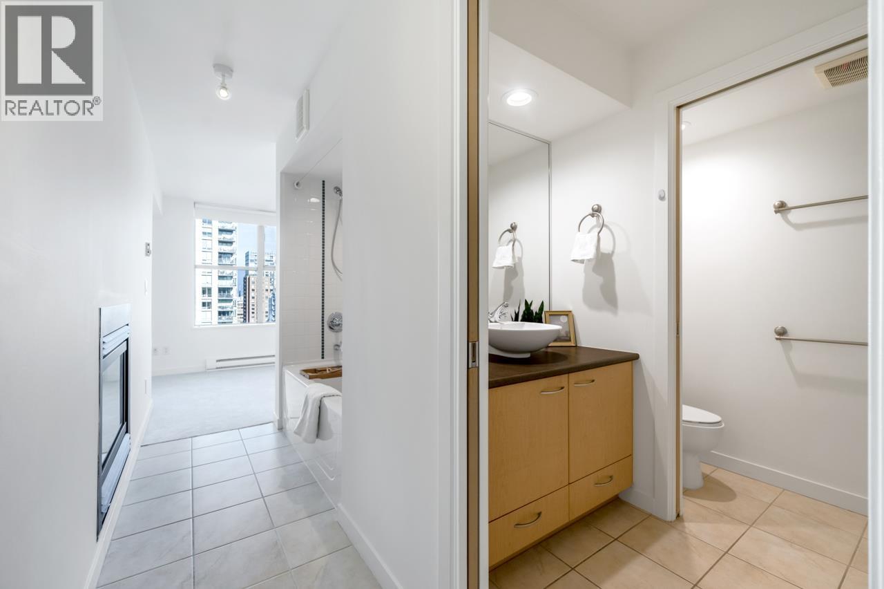 2403 969 Richards Street, Vancouver, British Columbia  V6B 3B6 - Photo 14 - R3089861