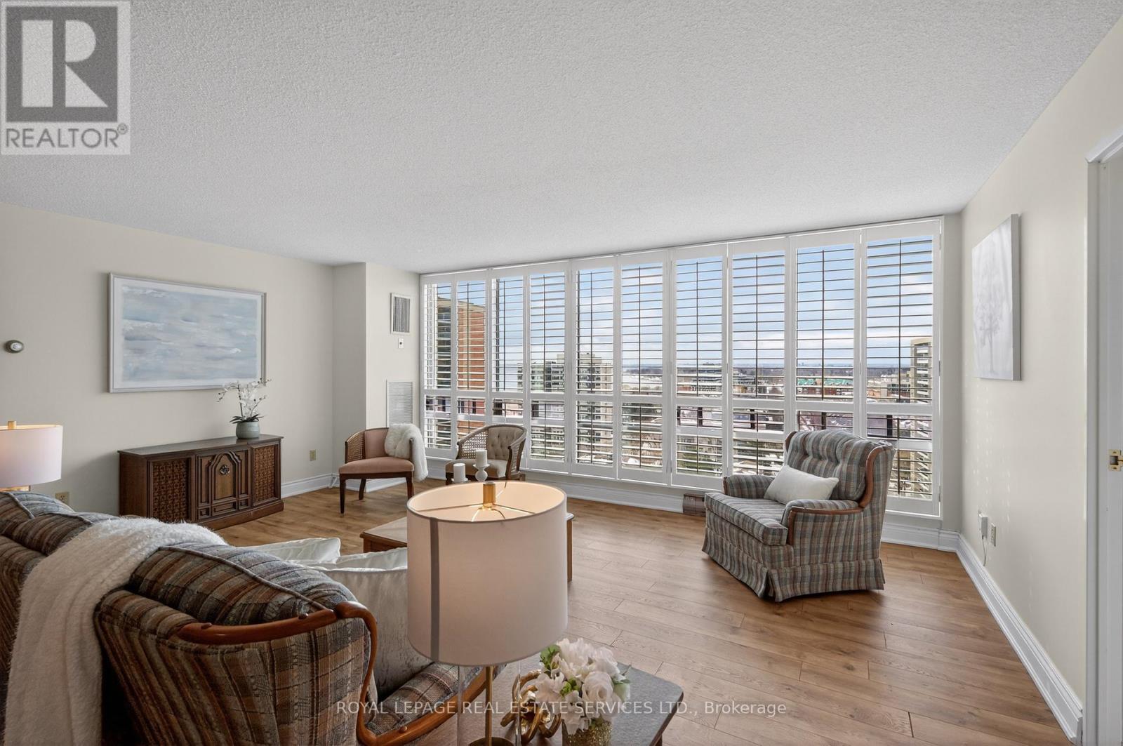 1601 - 2180 Marine Drive, Oakville, Ontario  L6L 5V2 - Photo 14 - W12788716