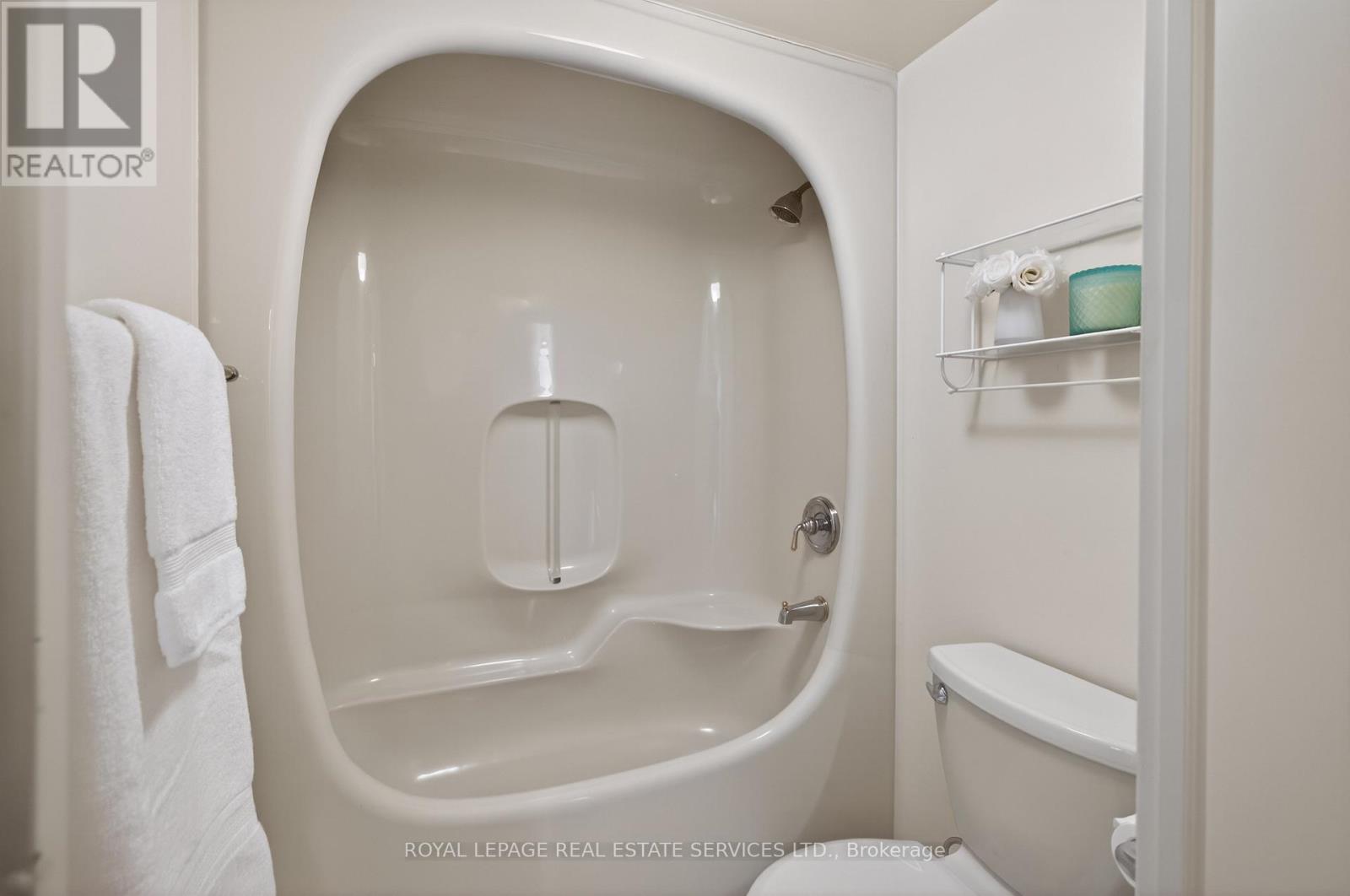 1601 - 2180 Marine Drive, Oakville, Ontario  L6L 5V2 - Photo 30 - W12788716