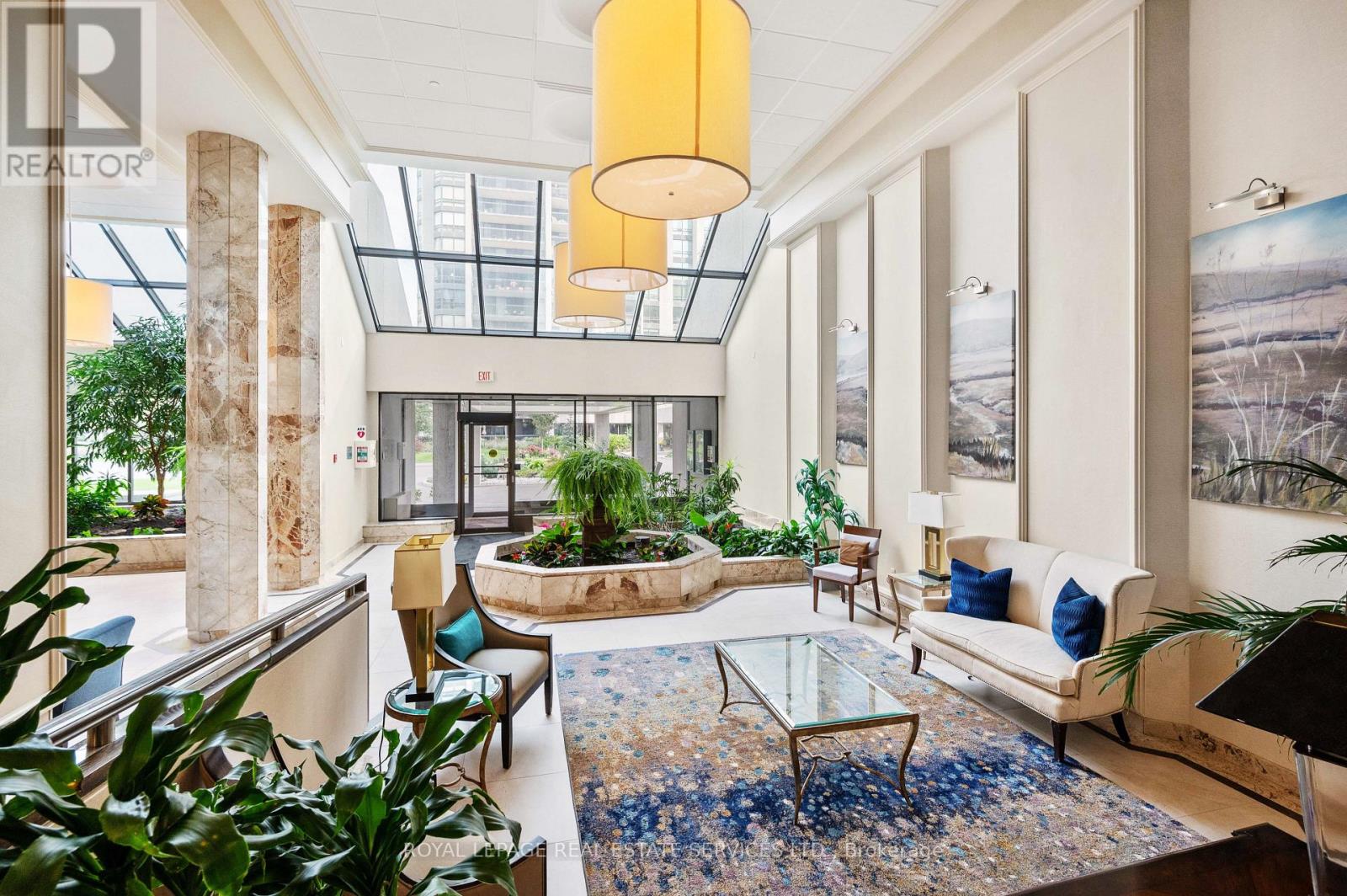 1601 - 2180 Marine Drive, Oakville, Ontario  L6L 5V2 - Photo 6 - W12788716