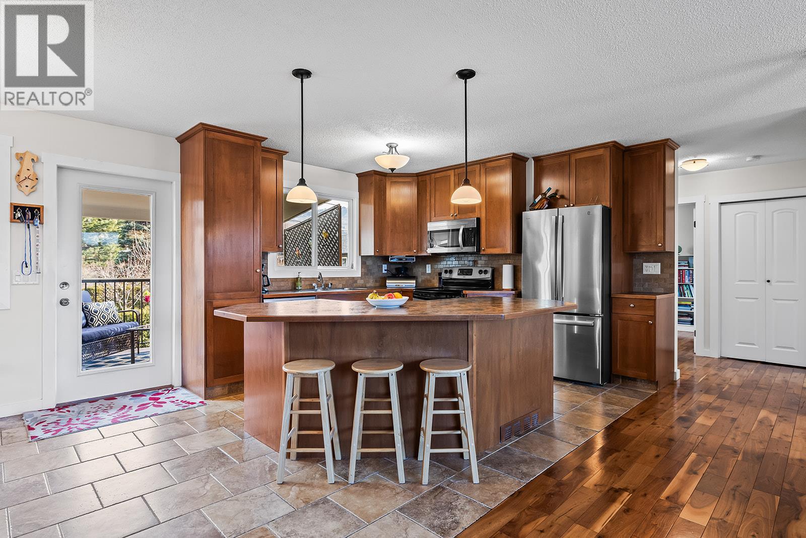 565 Hemlock Road, Kelowna, British Columbia  V1X 4W8 - Photo 12 - 10375750