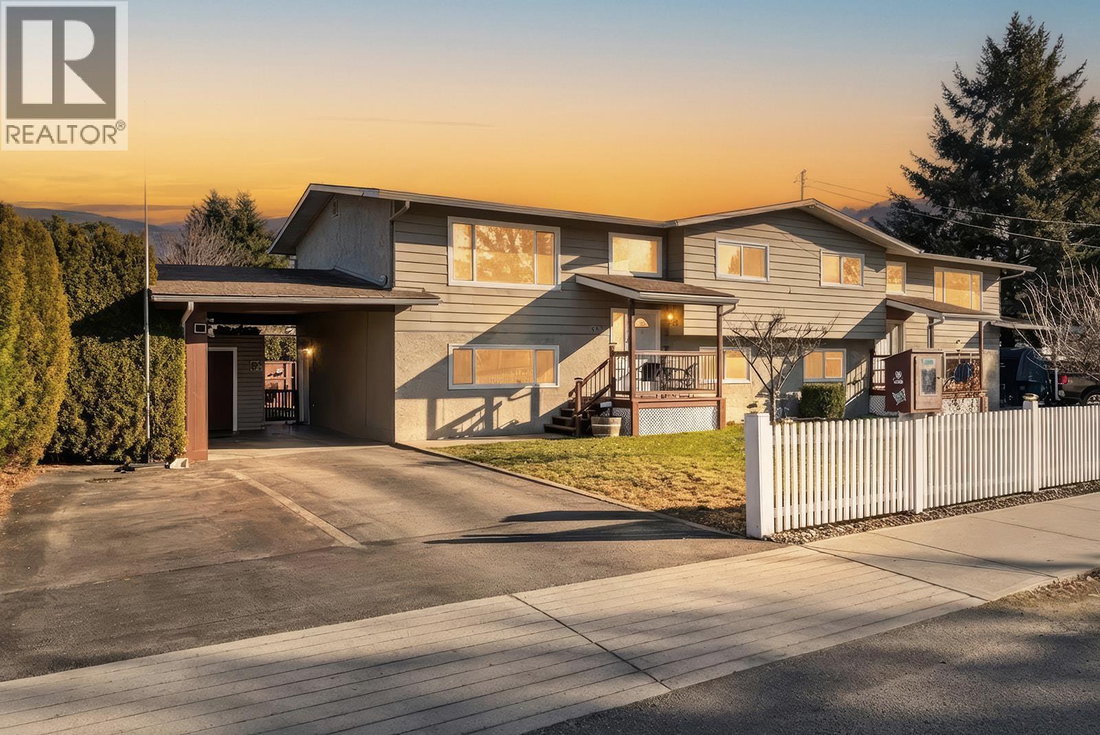 565 Hemlock Road, Kelowna, British Columbia  V1X 4W8 - Photo 2 - 10375750