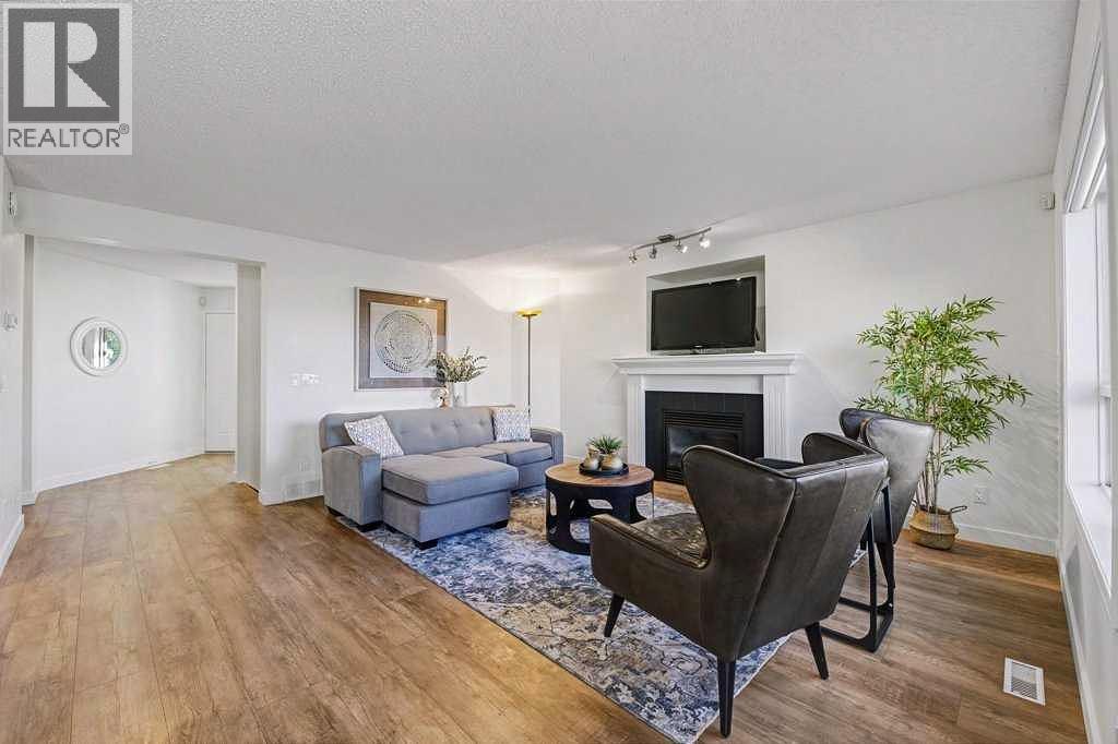 139 Douglas Glen Crescent Se, Calgary, Alberta  T2Z 3M6 - Photo 6 - A2285759
