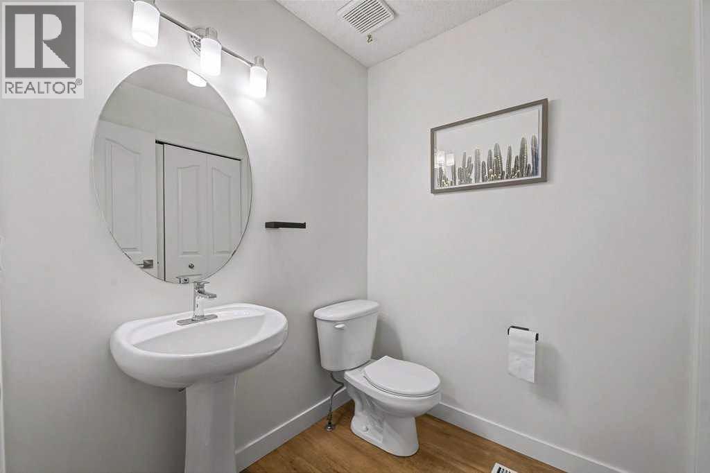 139 Douglas Glen Crescent Se, Calgary, Alberta  T2Z 3M6 - Photo 12 - A2285759