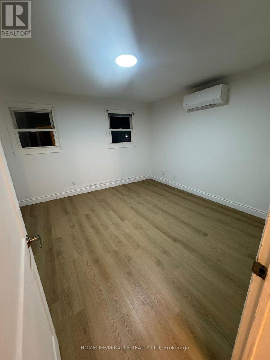 78 Walpole Avenue E, Toronto, Ontario  M4L 2J1 - Photo 13 - E12785702