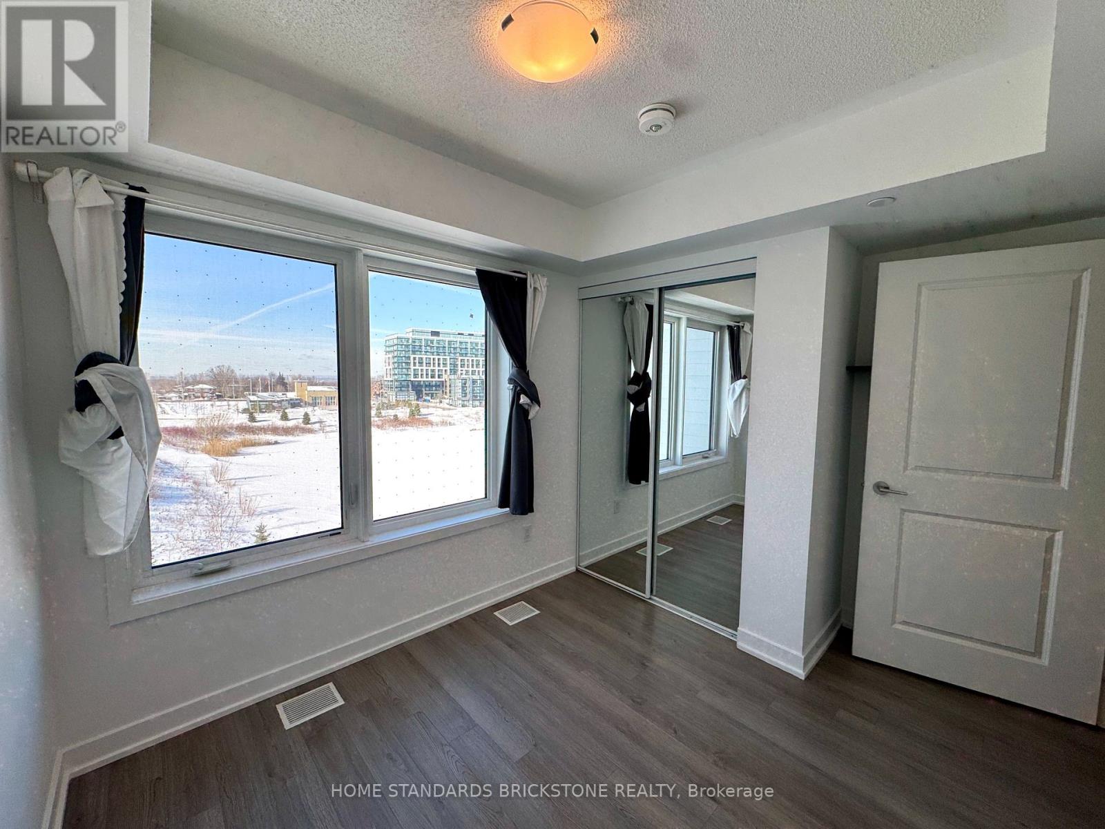 207 - 155 Downsview Park Boulevard, Toronto, Ontario  M3K 0E3 - Photo 19 - W12772376