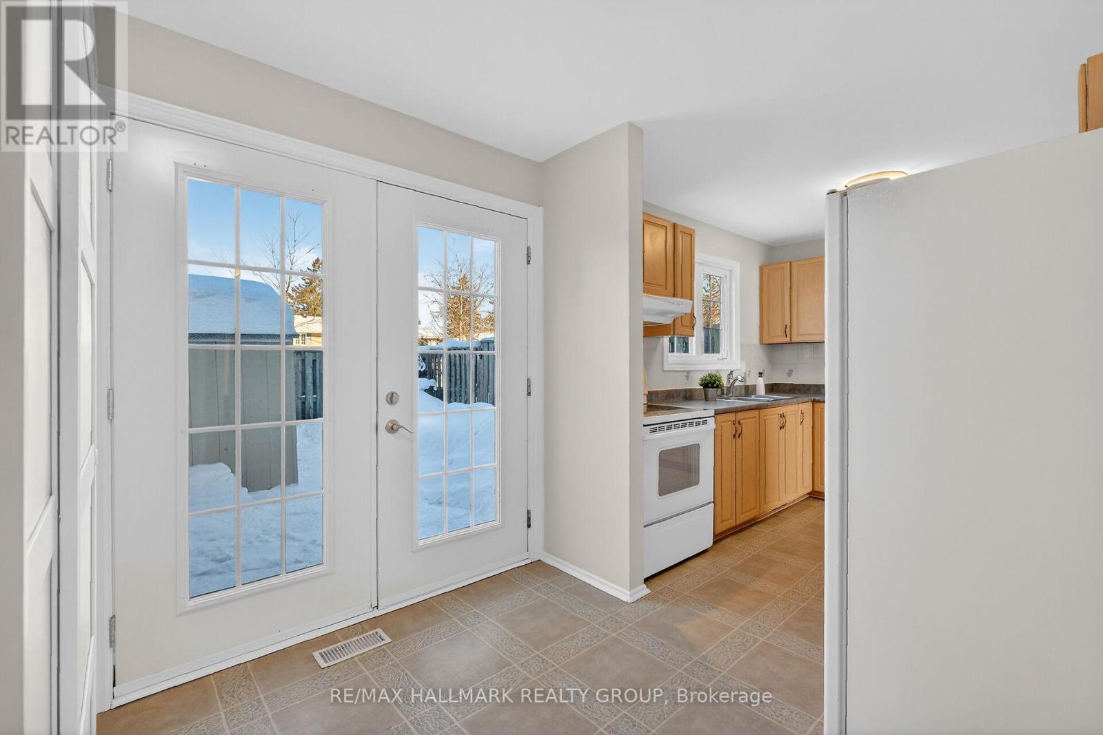 111 - 1061 Meadowlands Drive, Ottawa, Ontario  K2C 0K5 - Photo 19 - X12788768