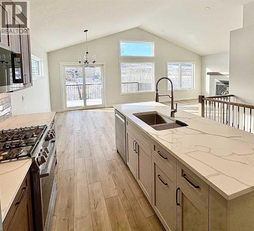 679 Anderson Close Nw, Diamond Valley, Alberta  T0L 2A0 - Photo 6 - A2262368