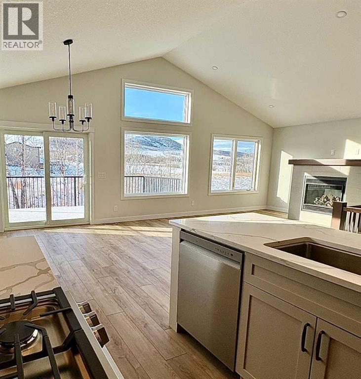 679 Anderson Close Nw, Diamond Valley, Alberta  T0L 2A0 - Photo 7 - A2262368