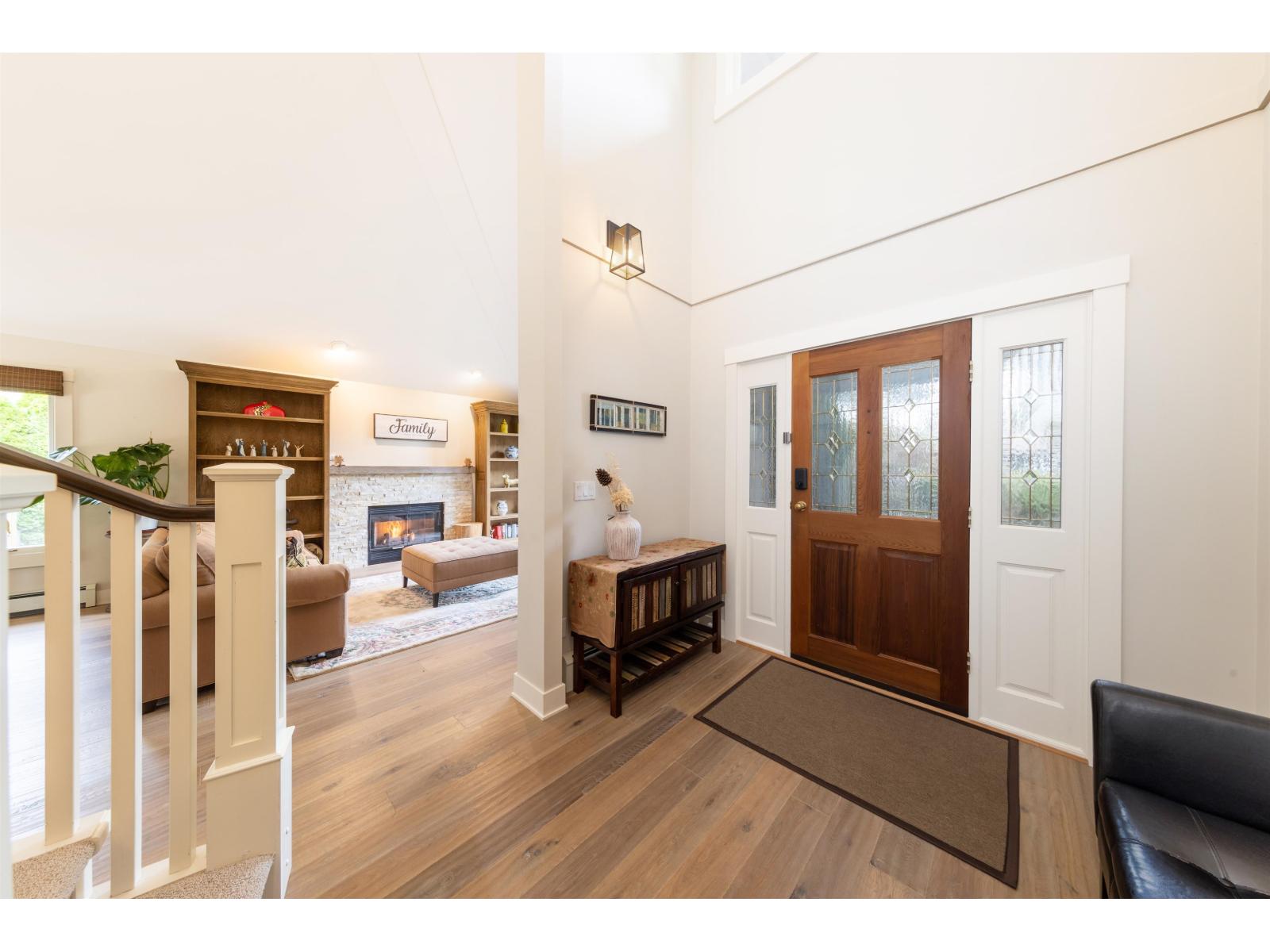 12576 18 Avenue, Surrey, British Columbia  V4A 1V7 - Photo 4 - R3076301