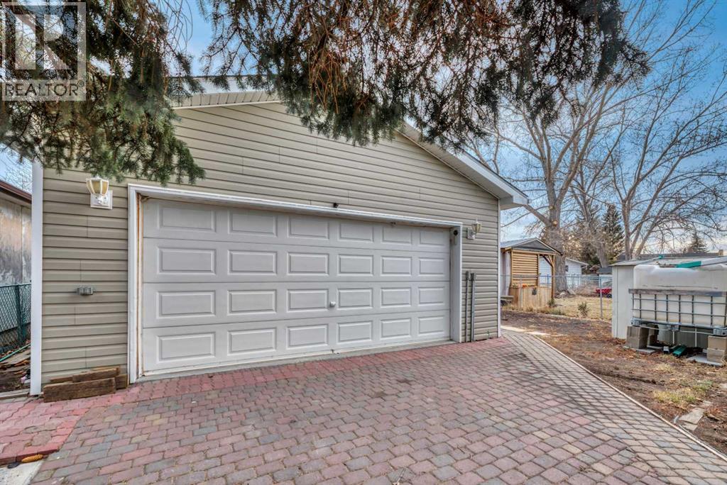 111 Brentwood Drive, Strathmore, Alberta  T1P 1E4 - Photo 7 - A2285276