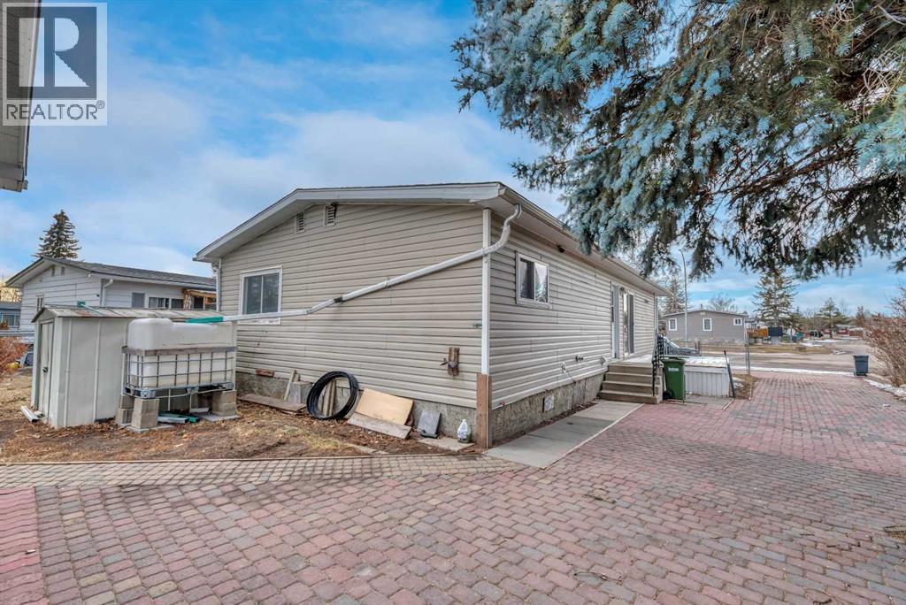 111 Brentwood Drive, Strathmore, Alberta  T1P 1E4 - Photo 6 - A2285276