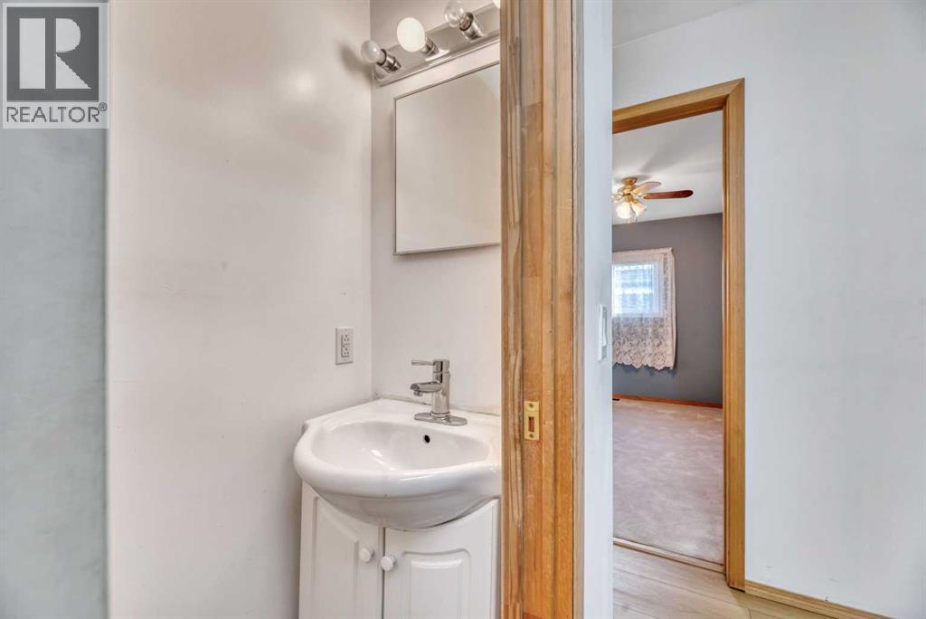 111 Brentwood Drive, Strathmore, Alberta  T1P 1E4 - Photo 22 - A2285276