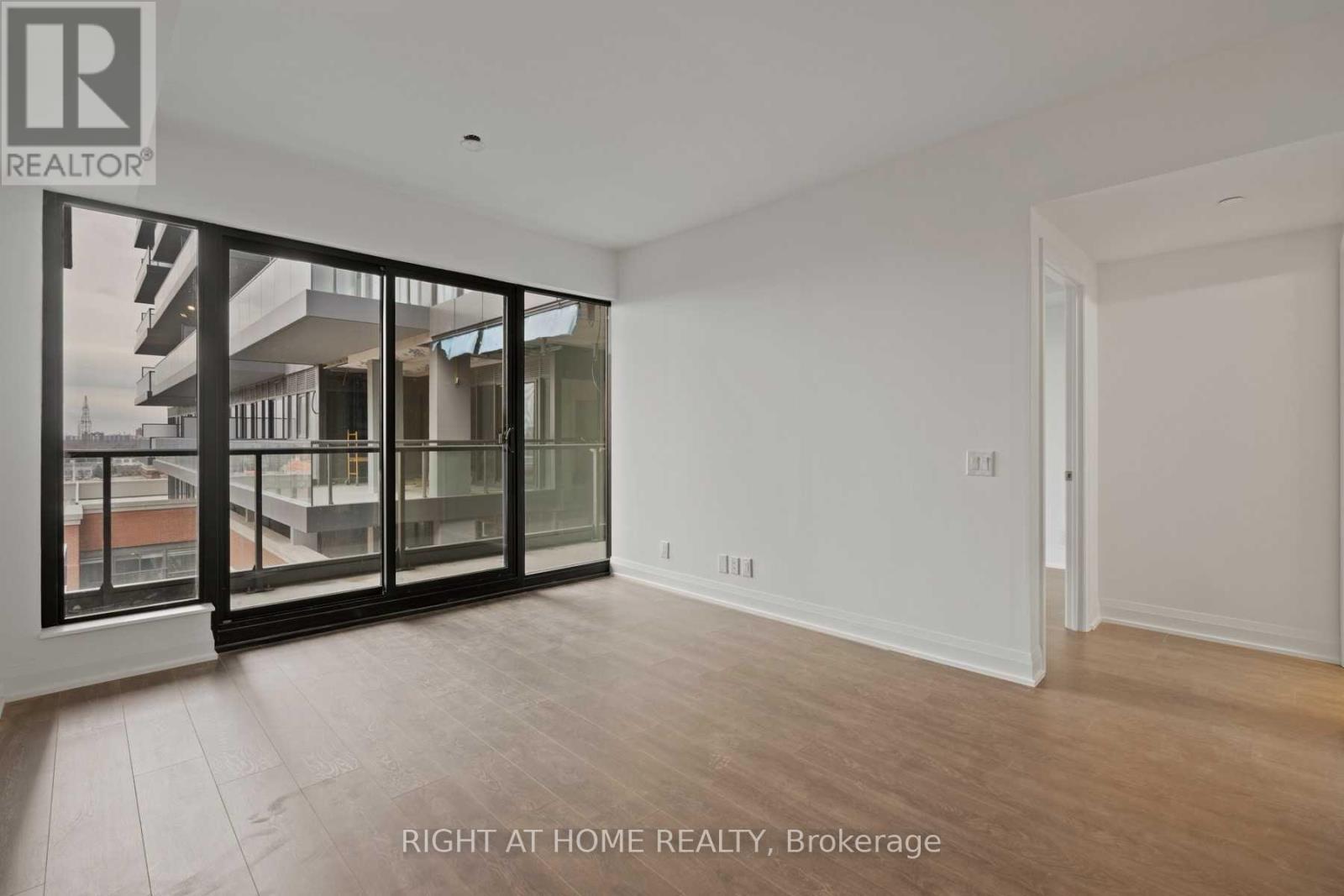 812 - 33 Frederick Todd Way, Toronto, Ontario  M4G 0C9 - Photo 6 - C12788730