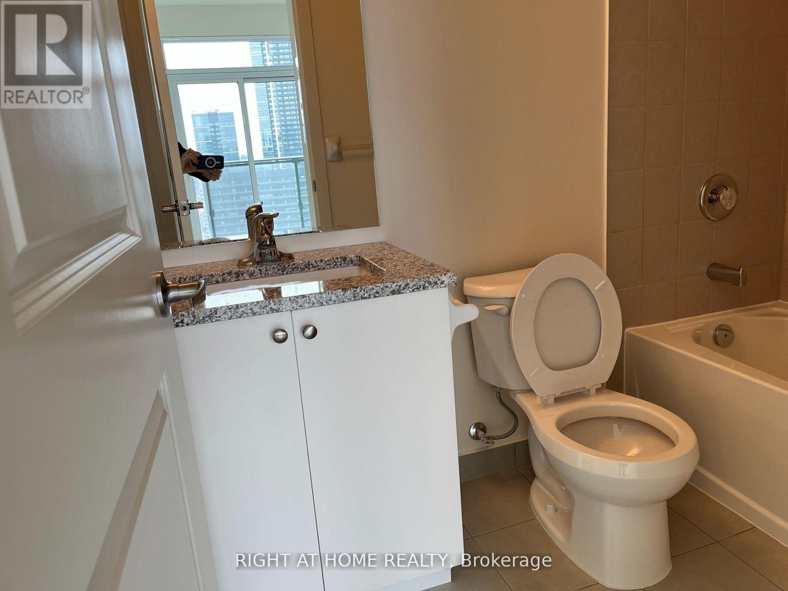 4099 Yonge Street, Toronto, Ontario  M2N 0L8 - Photo 15 - C12788736