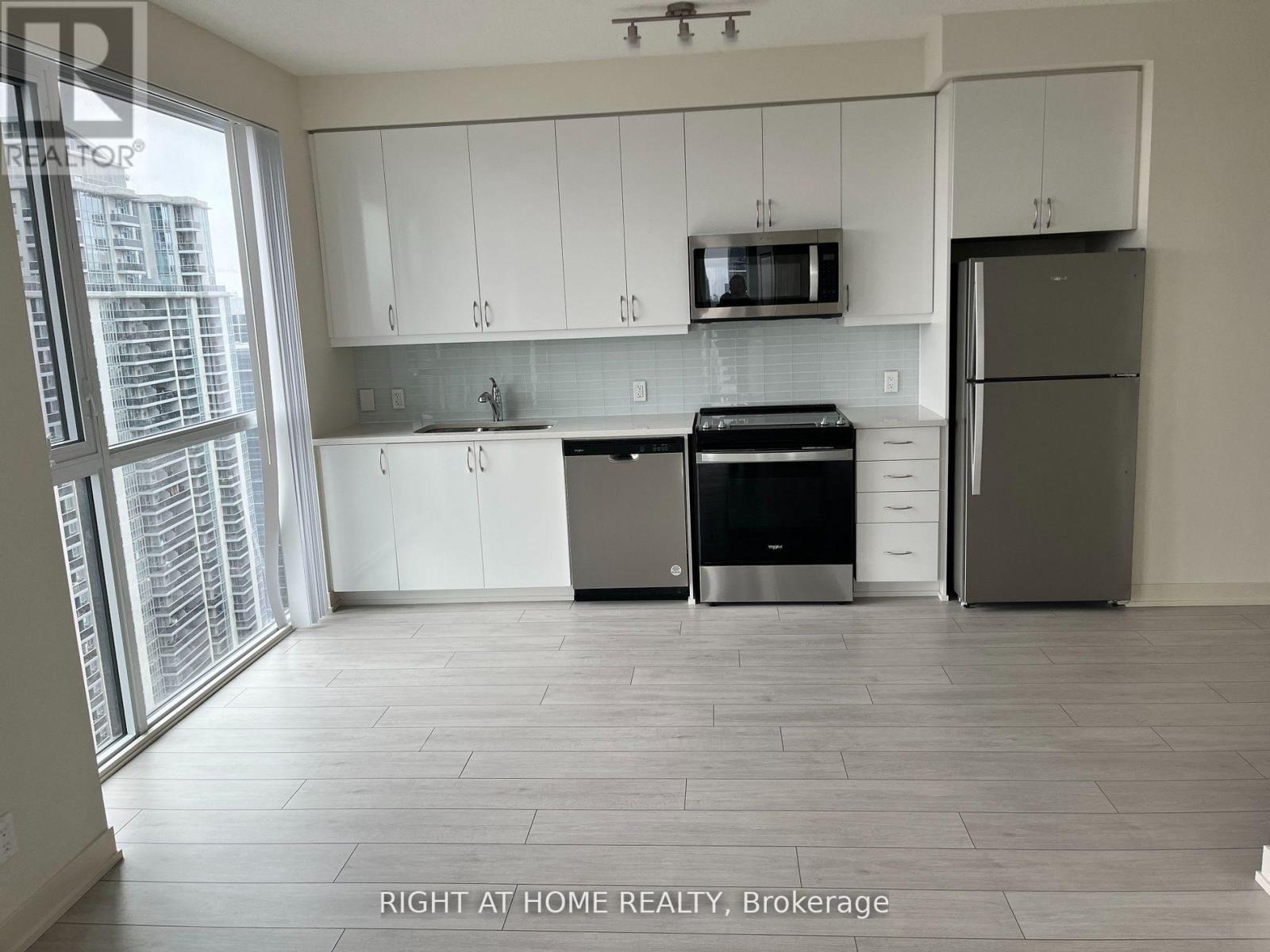 4099 Yonge Street, Toronto, Ontario  M2N 0L8 - Photo 3 - C12788736