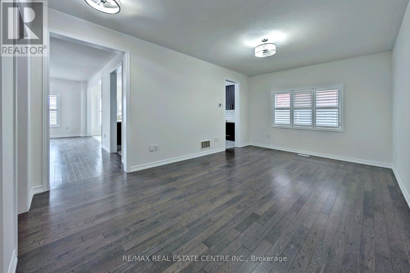 187 Lyle Drive, Clarington, Ontario  L1C 0V6 - Photo 4 - E12788740