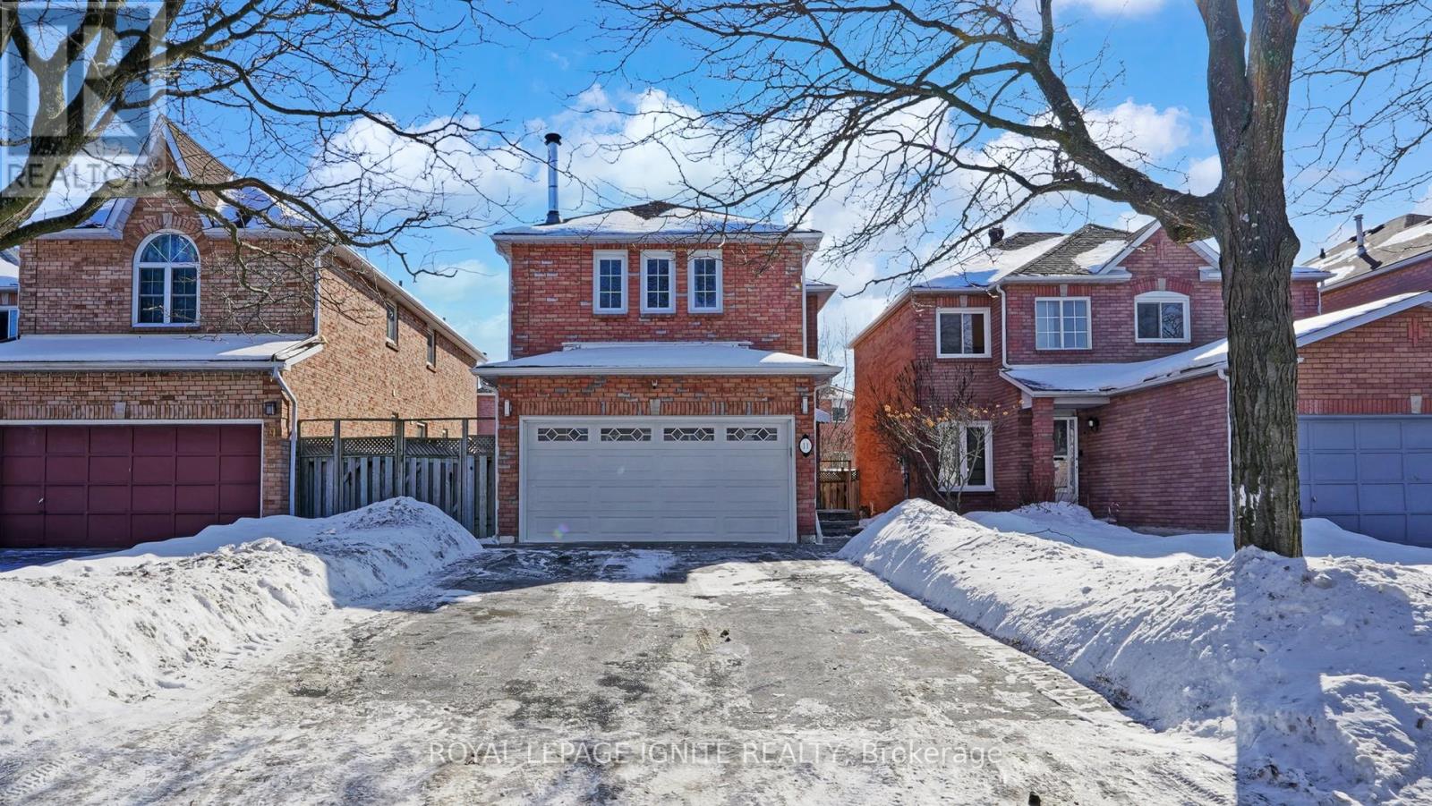 11 ILES STREET, Ajax, Ontario