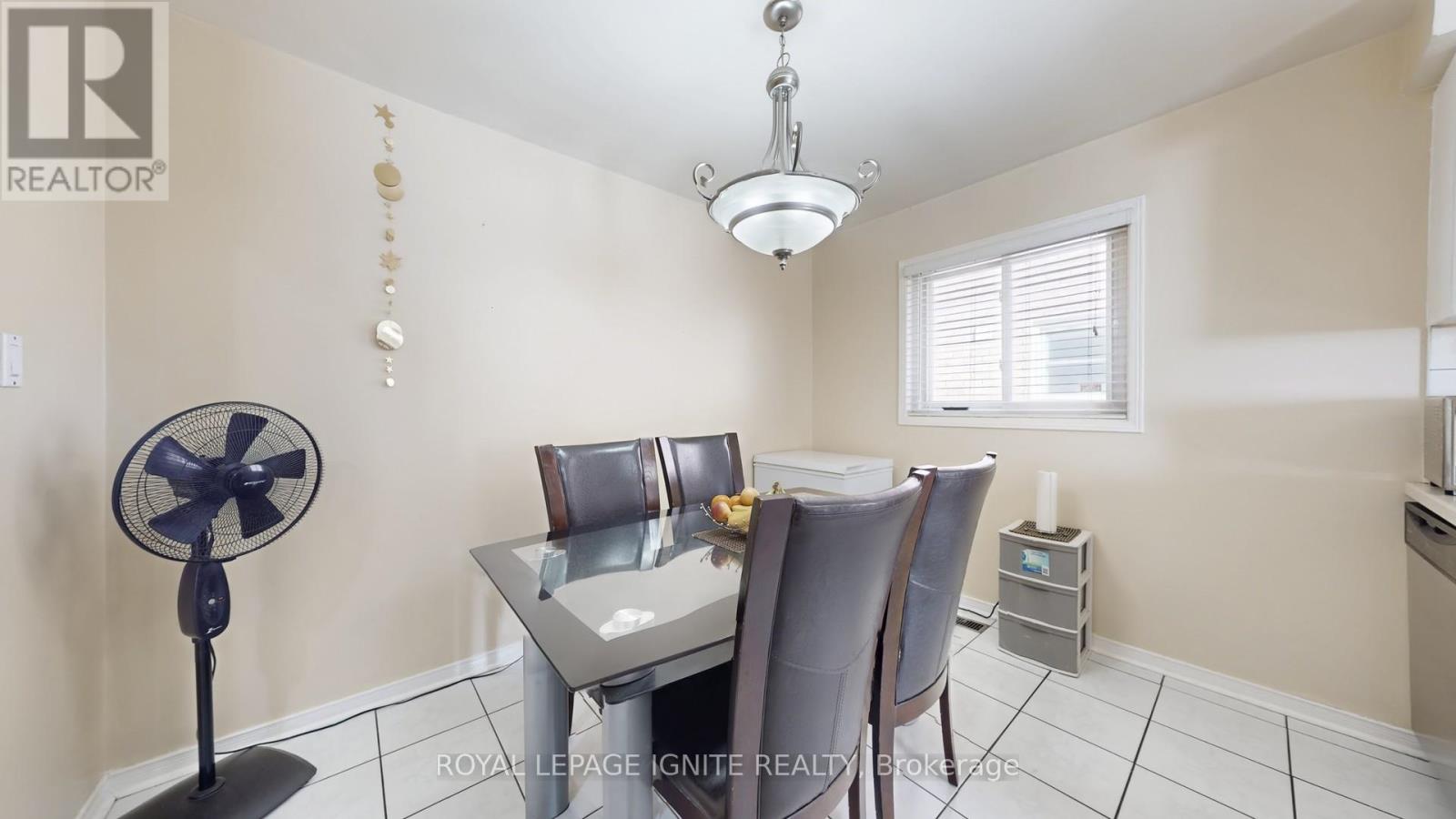 11 Iles Street, Ajax, Ontario  L1T 3V4 - Photo 10 - E12788764