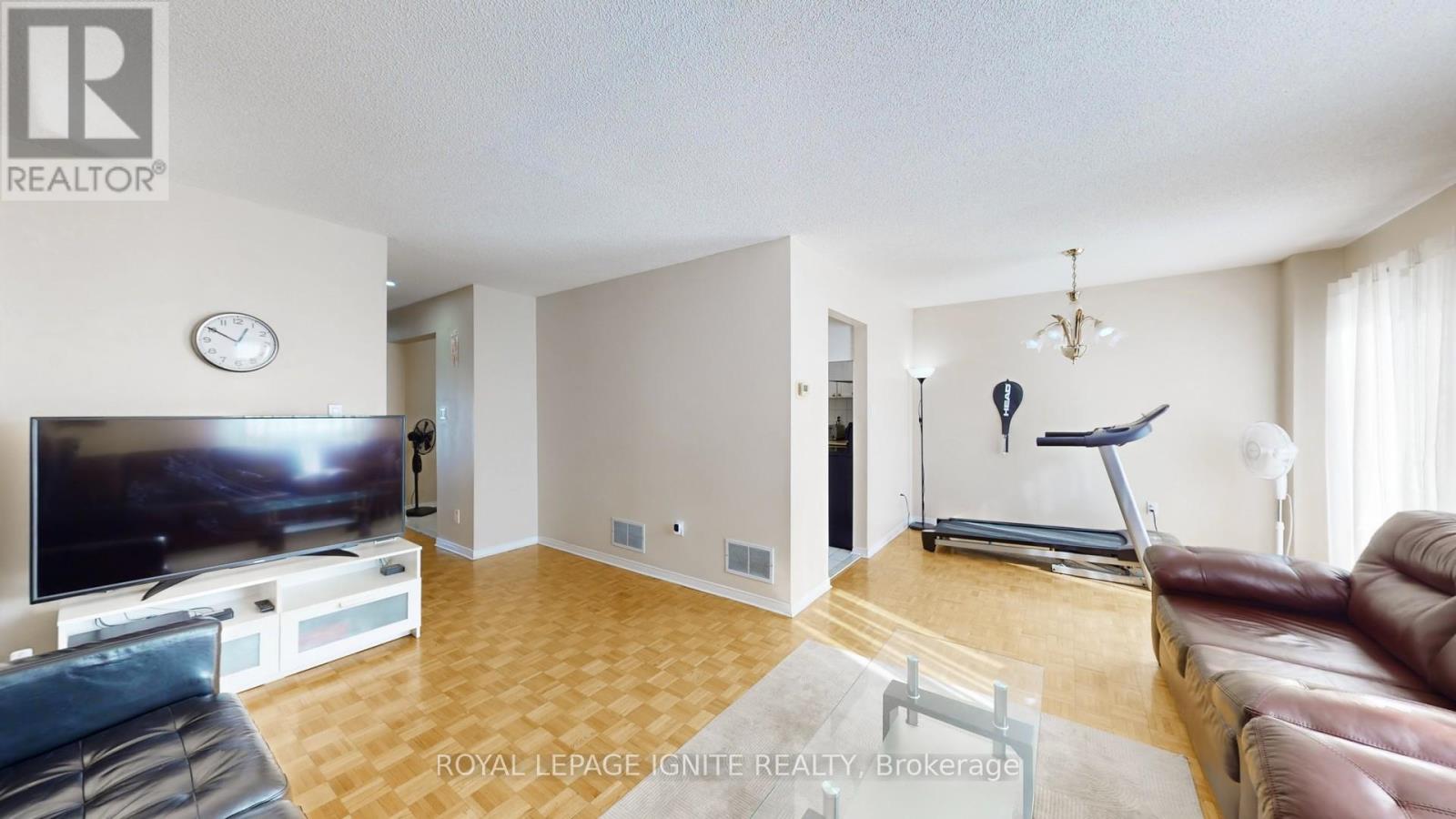 11 Iles Street, Ajax, Ontario  L1T 3V4 - Photo 6 - E12788764