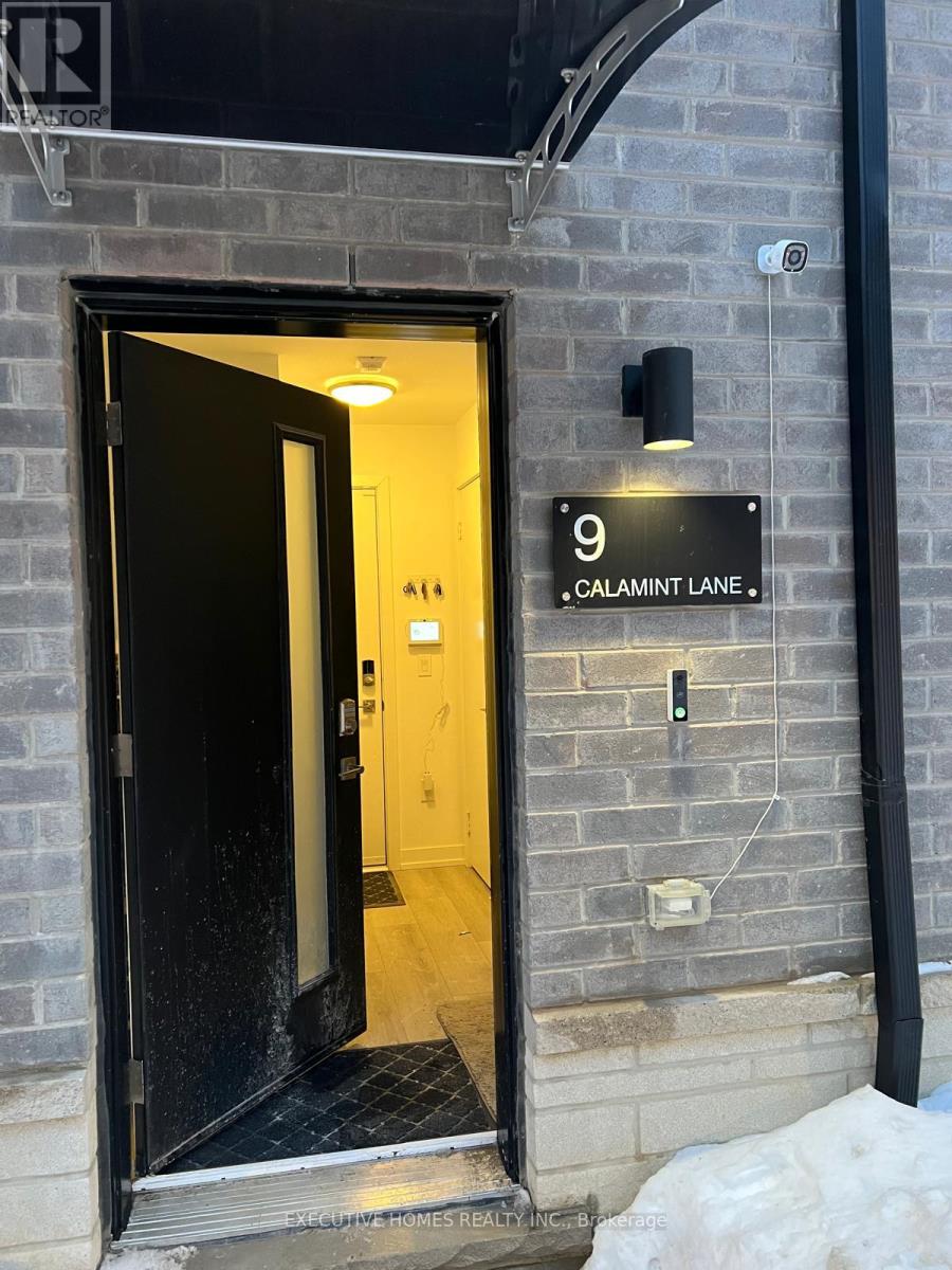 9 Calamint Lane, Toronto, Ontario  M1W 2H1 - Photo 3 - E12788766