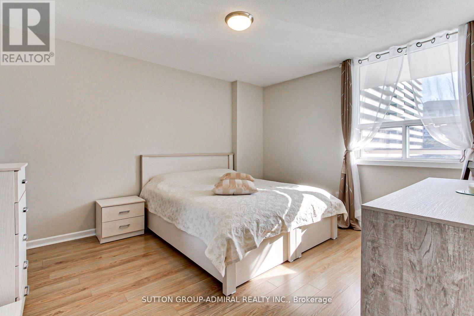 303 - 1 Royal Orchard Boulevard, Markham, Ontario  L3T 3C2 - Photo 23 - N12788748