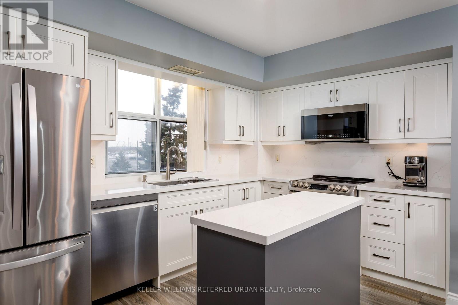 317 - 2500 Rutherford Road, Vaughan, Ontario  L4K 5N7 - Photo 4 - N12788750