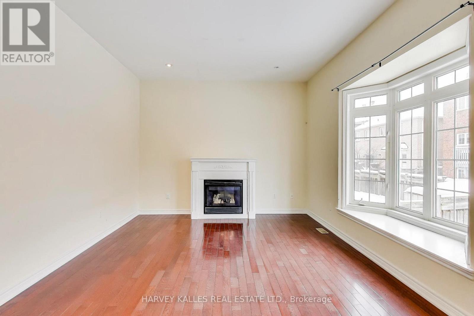 28 Morganfield Court, Richmond Hill, Ontario  L4E 0S6 - Photo 19 - N12788786