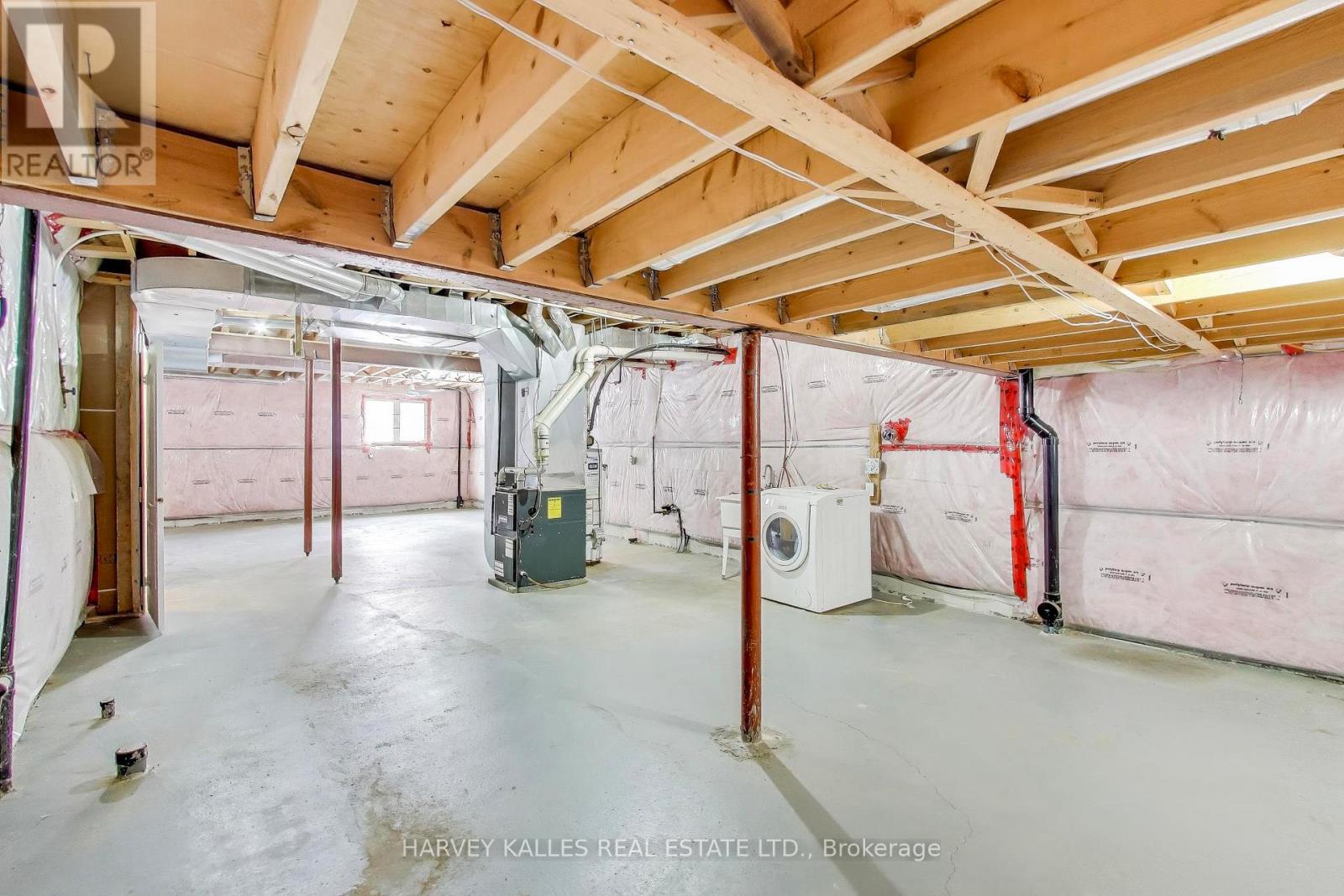 28 Morganfield Court, Richmond Hill, Ontario  L4E 0S6 - Photo 43 - N12788786