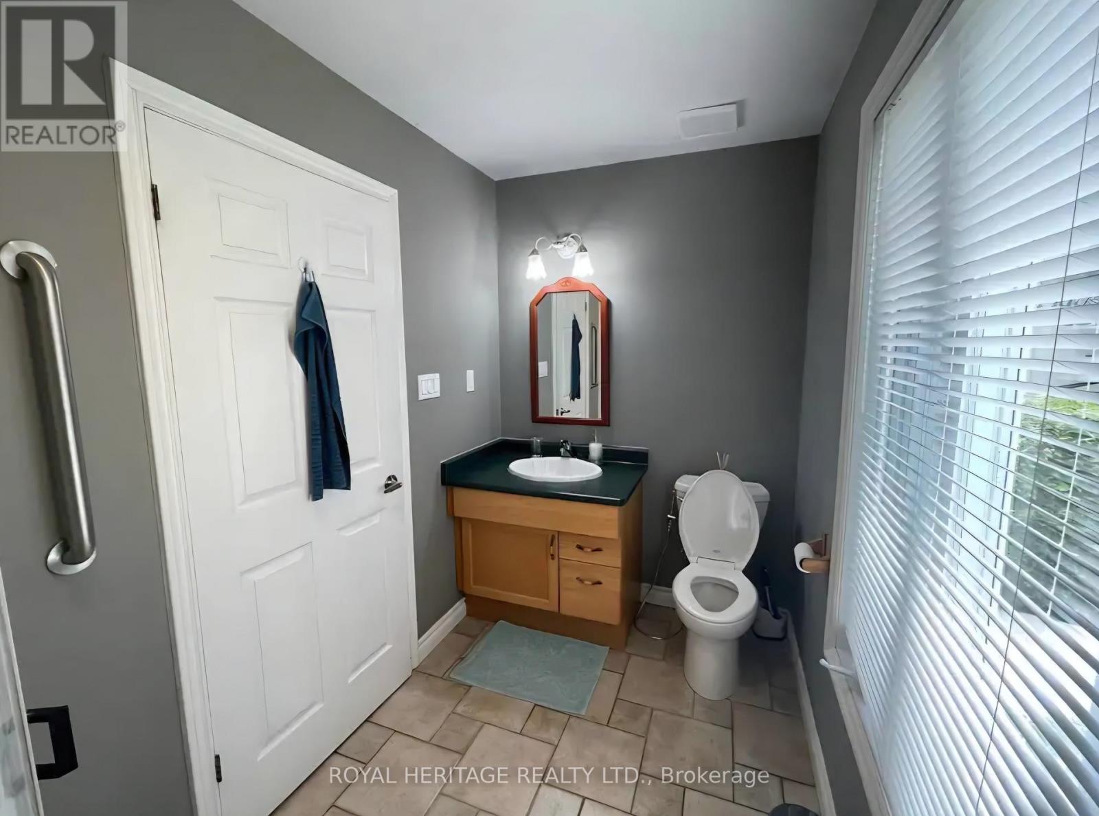 3911 Menoke Beach Road, Severn, Ontario  L3V 0Y9 - Photo 10 - S12788744