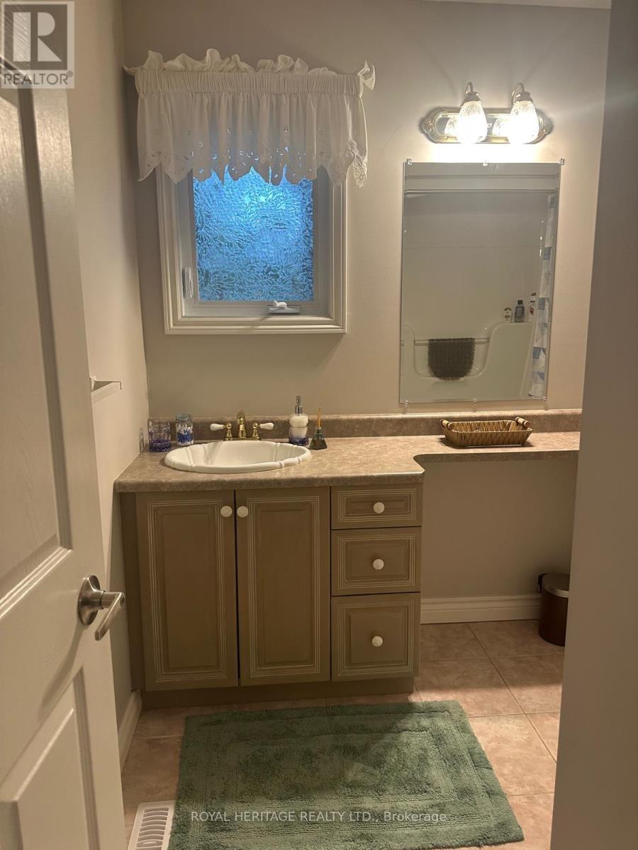 3911 Menoke Beach Road, Severn, Ontario  L3V 0Y9 - Photo 12 - S12788744