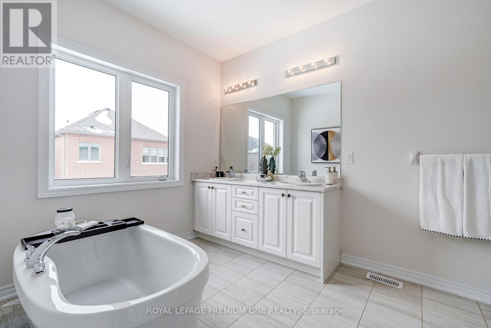 433 Kennedy Circle, Milton, Ontario  L9T 7E7 - Photo 25 - W12591224