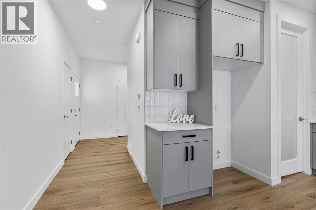 90 Heritage Circle, Cochrane, Alberta  T4C 3G9 - Photo 9 - A2283545