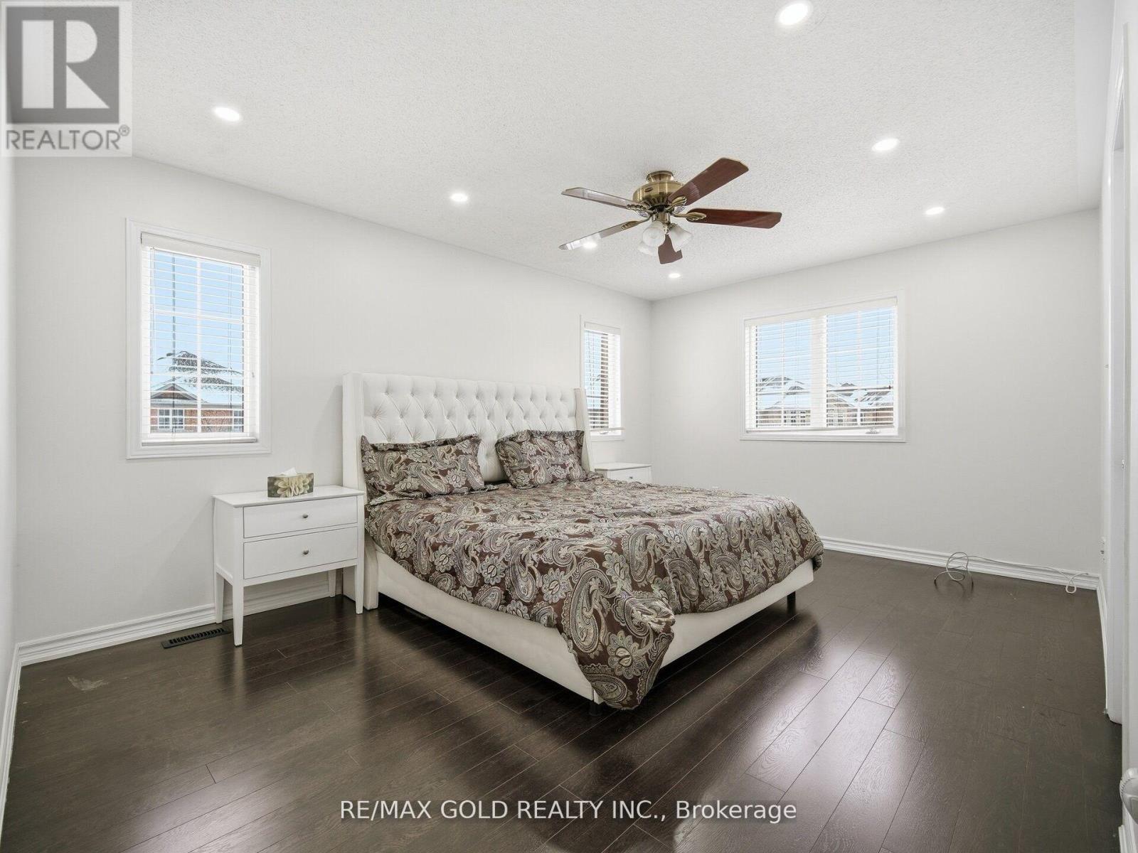 78 Passfield Trail, Brampton, Ontario  L6P 1V1 - Photo 15 - W12788726