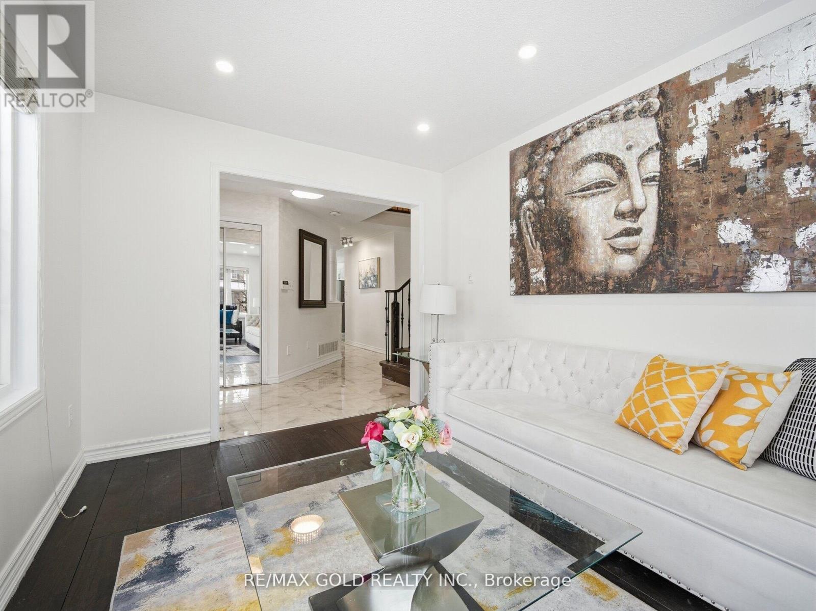 78 Passfield Trail, Brampton, Ontario  L6P 1V1 - Photo 3 - W12788726