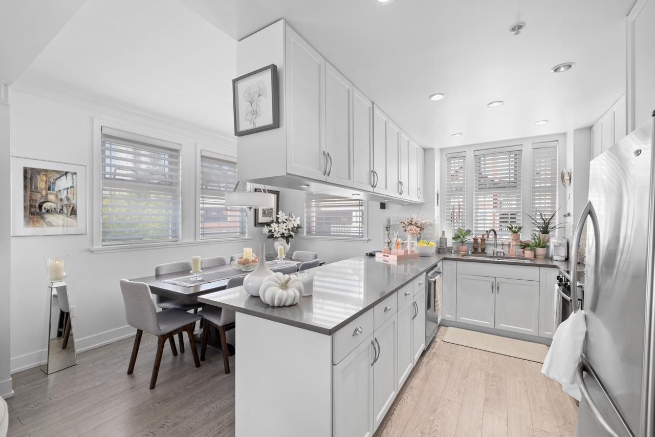 302 15392 16a Avenue, Surrey, British Columbia  V4A 1S9 - Photo 11 - R3089941